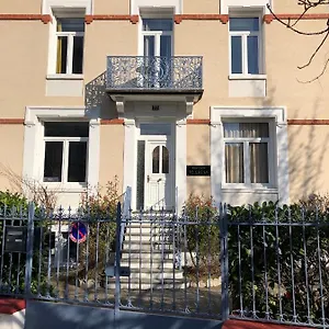 https://sainte-ccile-7-t3-lgant-et-central.hotels-rhonealpes.com